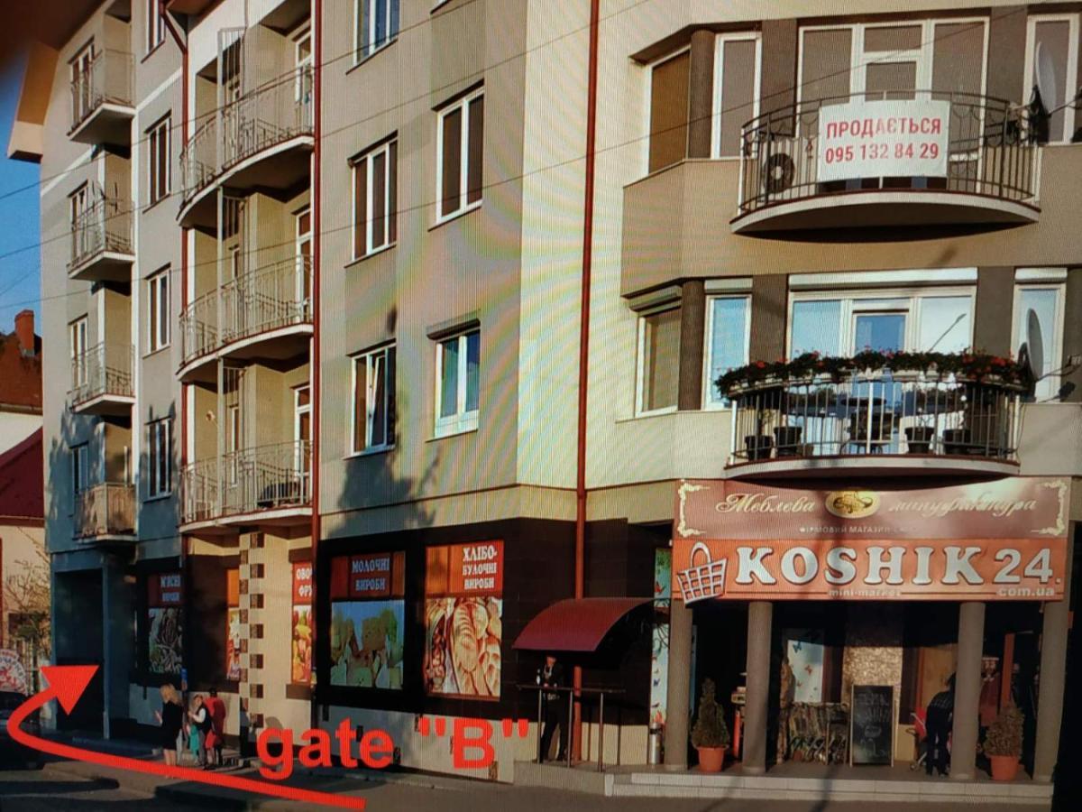 Елегантні Люкс Апартаменти В Центрі Мукачева Mukácheve Exterior foto